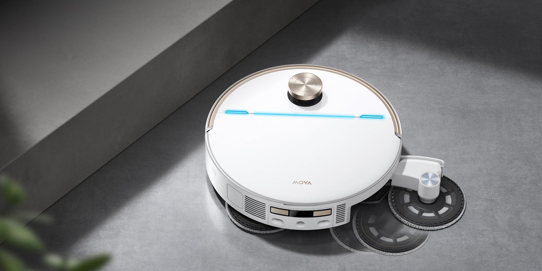 ein staubsaugerroboter wird repariert