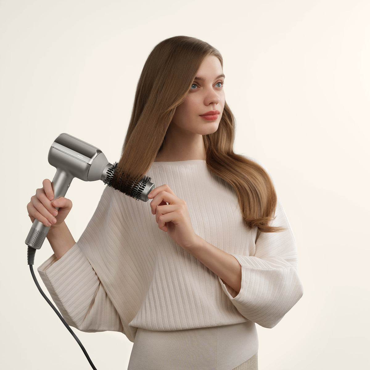 mova shine 20 volumizing air comb